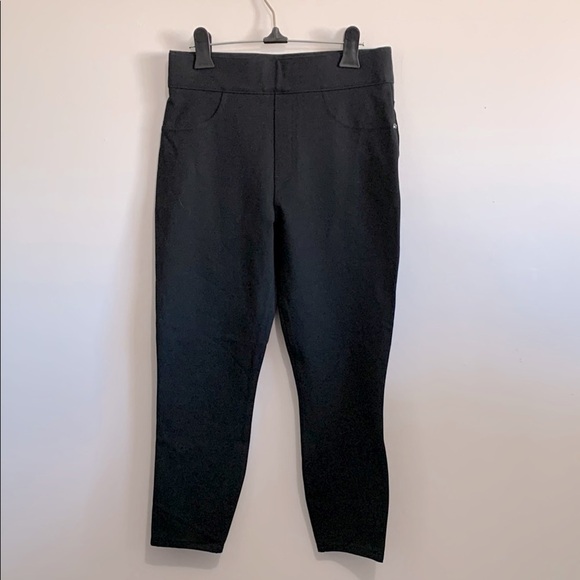 Spanx Women’s 4-Pocket Black ankle Leggings Size M, Petite - Picture 3 of 3